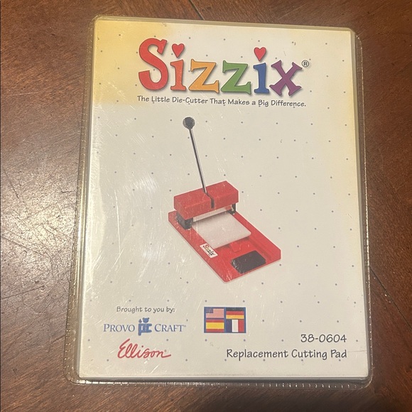 Sizzix Replacement Cutting Pad - Picture 1 of 7